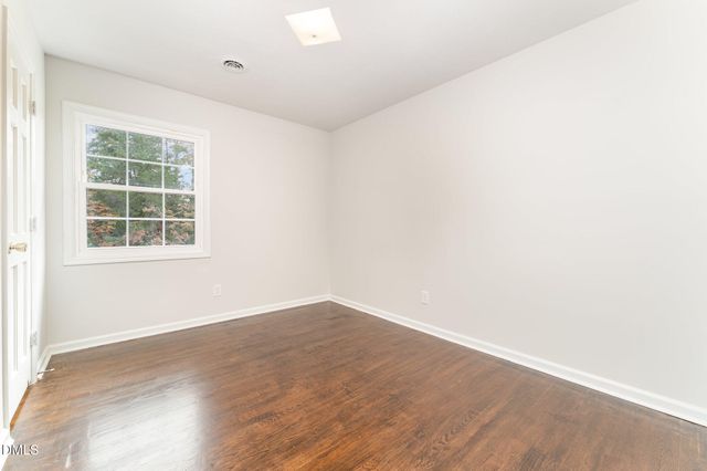 213 Rivenoak Drive, Fayetteville, NC 28303