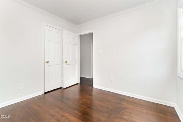 213 Rivenoak Drive, Fayetteville, NC 28303