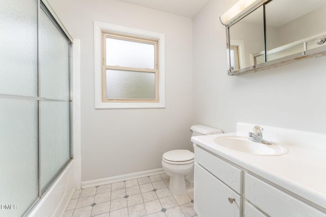 213 Rivenoak Drive, Fayetteville, NC 28303