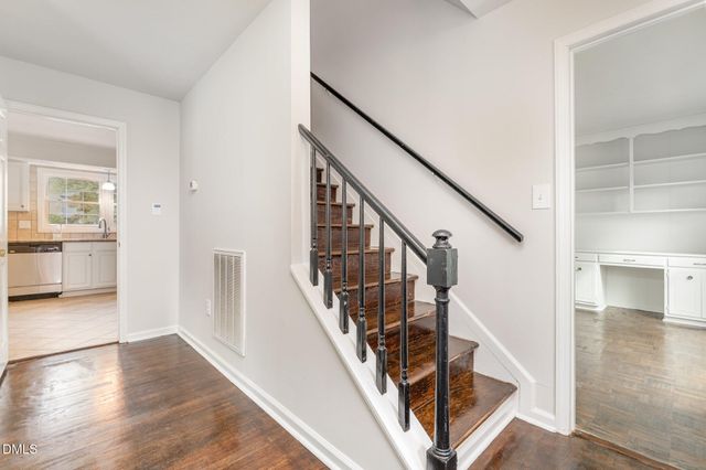 213 Rivenoak Drive, Fayetteville, NC 28303