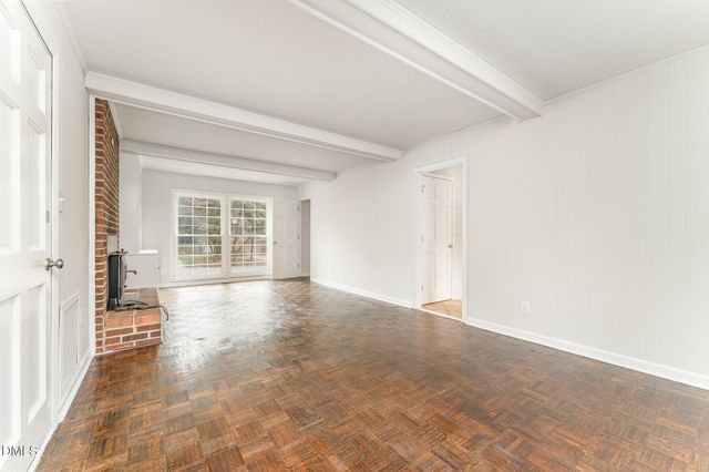 213 Rivenoak Drive, Fayetteville, NC 28303