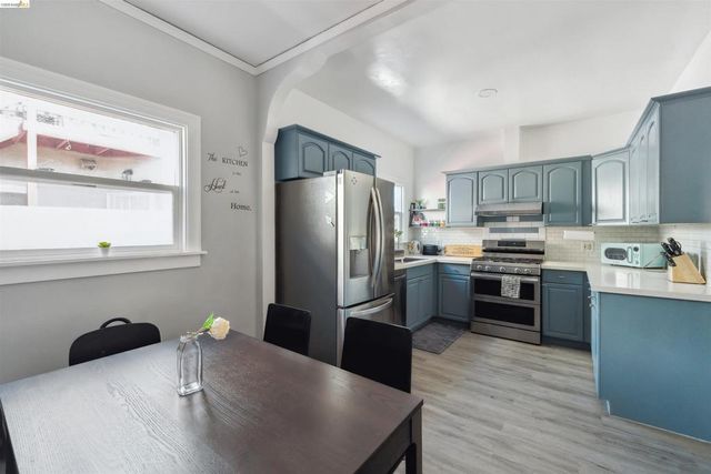 256 29Th St, Oakland, CA 94611