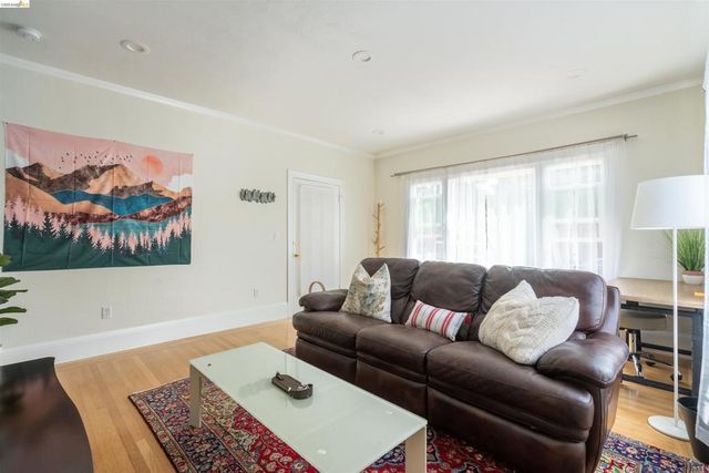 256 29Th St, Oakland, CA 94611