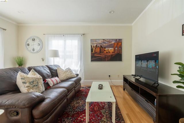 256 29Th St, Oakland, CA 94611