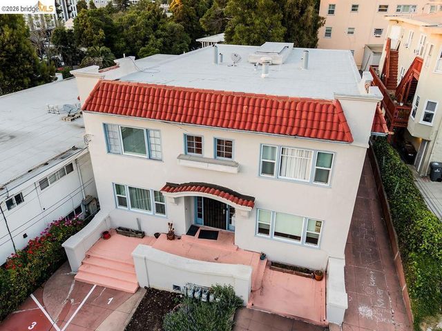 256 29Th St, Oakland, CA 94611