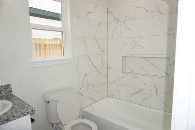 11851 Nelwood Street, Willis, TX 77318