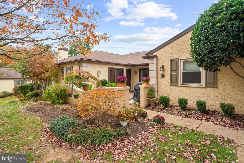 67 PARKRIDGE DR #67, Bryn Mawr, PA 19010