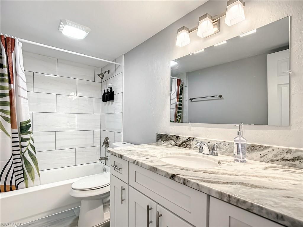 Image 20 of property listing at 4928/5000 SW 16th PL, Cape Coral, FL 33914