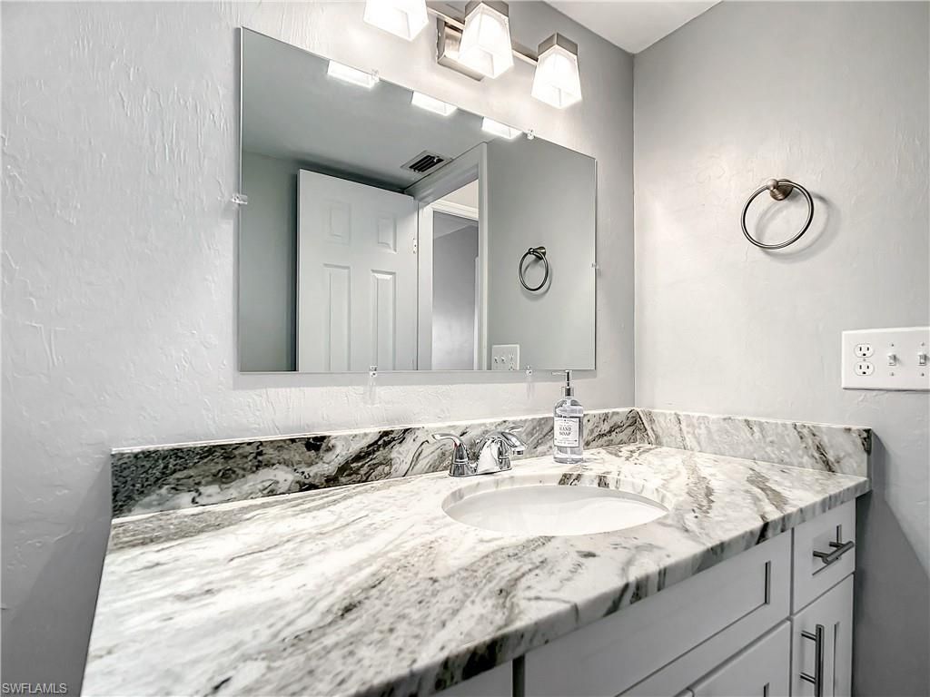 Image 21 of property listing at 4928/5000 SW 16th PL, Cape Coral, FL 33914