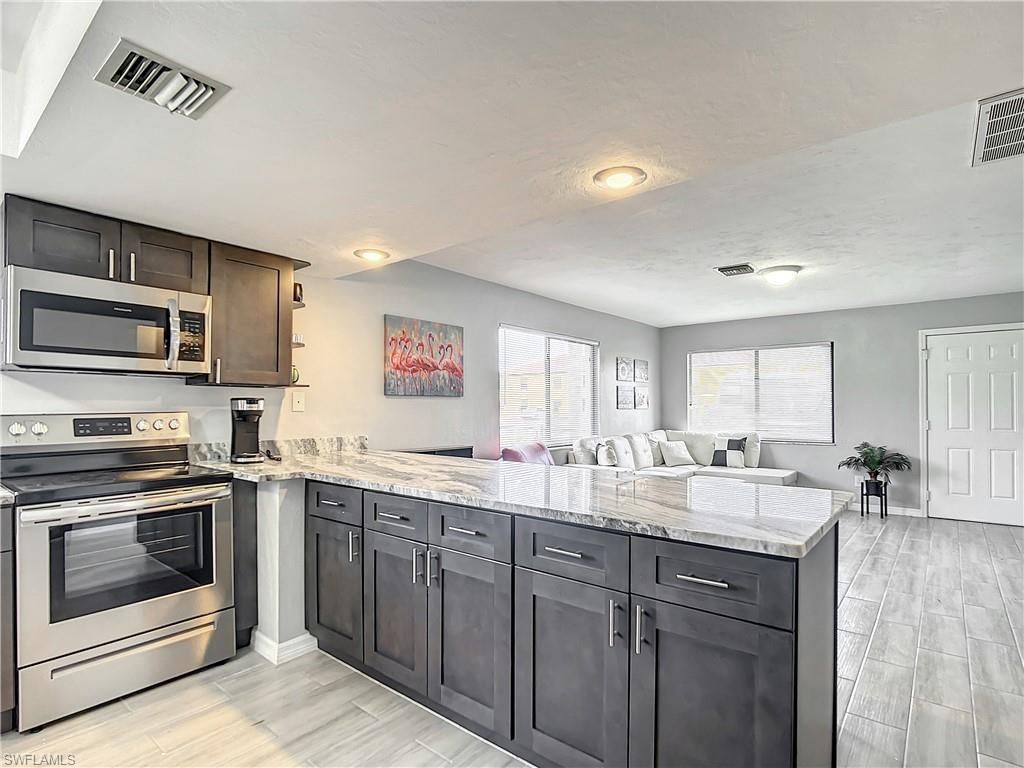 Image 8 of property listing at 4928/5000 SW 16th PL, Cape Coral, FL 33914