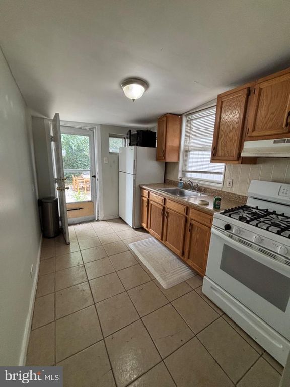 2312 MERCER ST, PHILADELPHIA, PA 19125 — photo 4