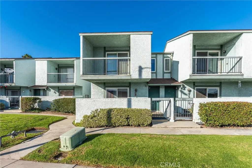 839 Richland, Upland, CA 91786