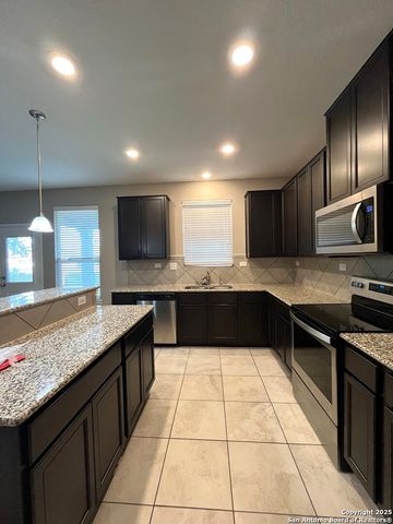 663 Pebble Bend, New Braunfels, TX 78130