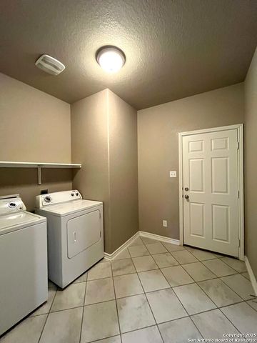 663 Pebble Bend, New Braunfels, TX 78130