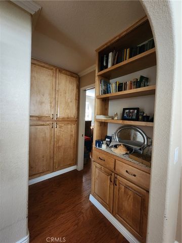 1930 Yosemite, Los Angeles, CA 90041