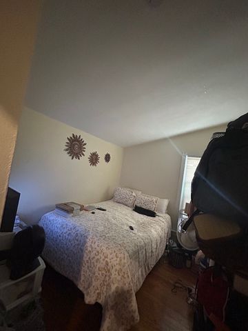 1813 Dodge Avenue, Evanston, IL 60201