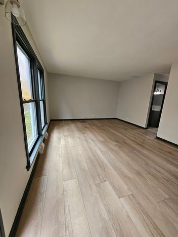 1813 Dodge Avenue, Evanston, IL 60201