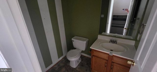 983 MEADOW CT, Front Royal, VA 22630