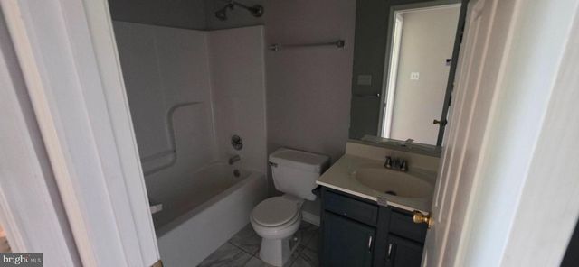 983 MEADOW CT, Front Royal, VA 22630