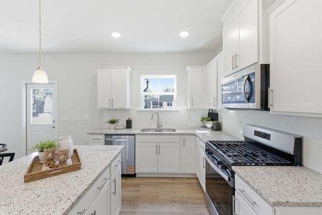 2120 Cedar Bird Lane, Fuquay Varina, NC 27526