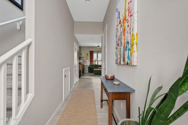 901 S SMITH Road 1035, Tempe, AZ 85281