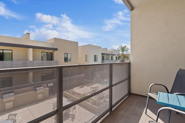 901 S SMITH Road 1035, Tempe, AZ 85281