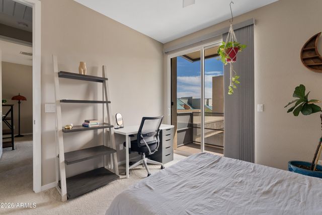 901 S SMITH Road 1035, Tempe, AZ 85281