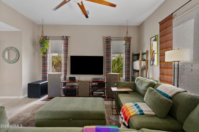901 S SMITH Road 1035, Tempe, AZ 85281