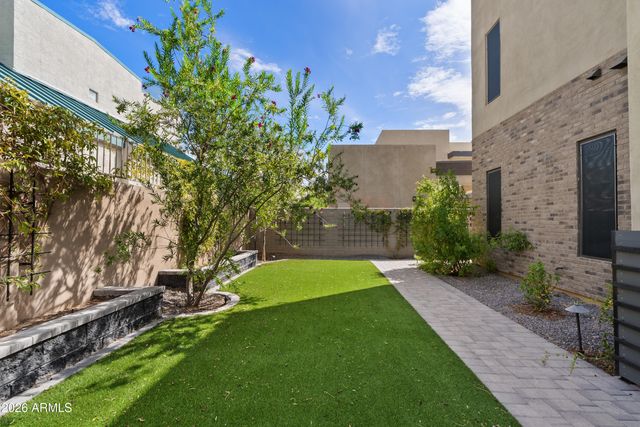 901 S SMITH Road 1035, Tempe, AZ 85281
