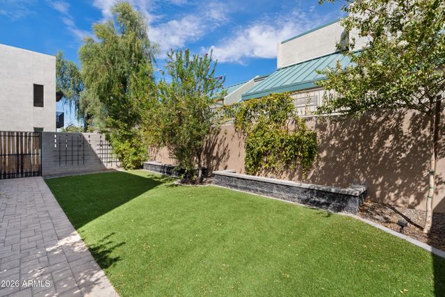 901 S SMITH Road 1035, Tempe, AZ 85281
