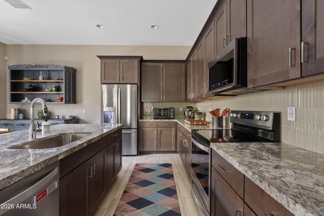 901 S SMITH Road 1035, Tempe, AZ 85281