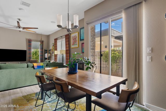 901 S SMITH Road 1035, Tempe, AZ 85281