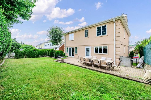 124 Lakeview Avenue, West Harrison, NY 10604
