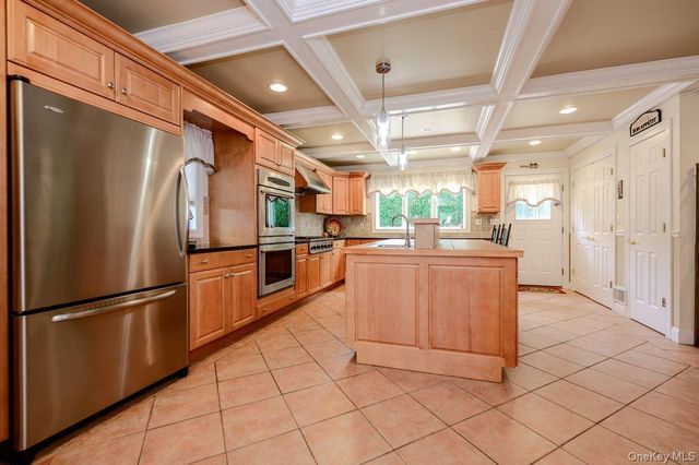 124 Lakeview Avenue, West Harrison, NY 10604
