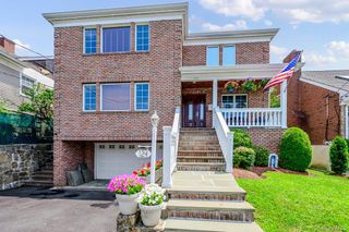 124 Lakeview Avenue, West Harrison, NY 10604