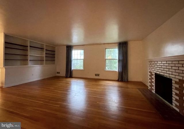 3637 38TH ST N, Arlington, VA 22207