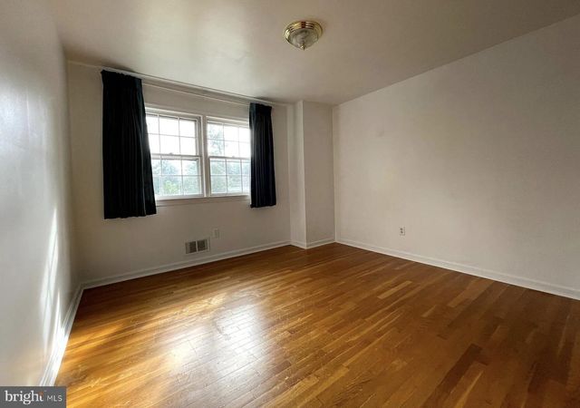 3637 38TH ST N, Arlington, VA 22207