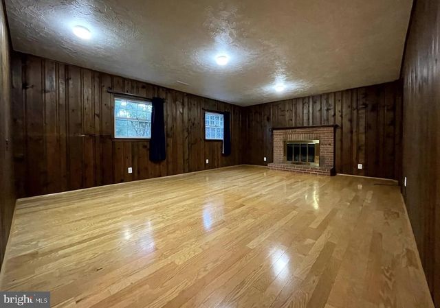 3637 38TH ST N, Arlington, VA 22207