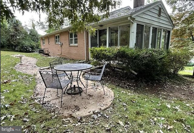 3637 38TH ST N, Arlington, VA 22207