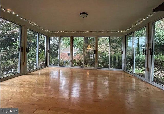 3637 38TH ST N, Arlington, VA 22207