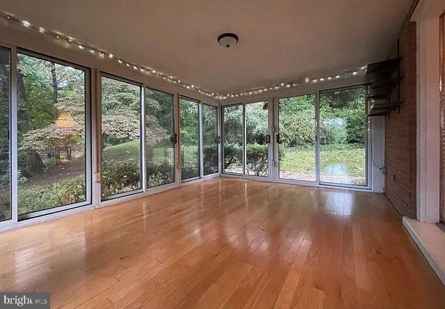 3637 38TH ST N, Arlington, VA 22207