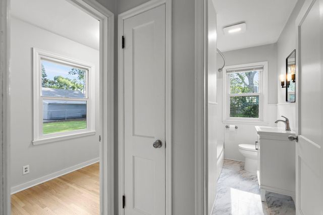 8734 Portland Avenue S, Bloomington, MN 55420