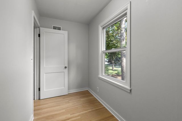 8734 Portland Avenue S, Bloomington, MN 55420
