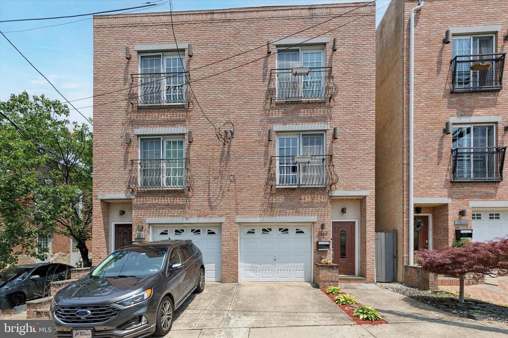 4557 HIGH STREET, Philadelphia, PA 19127
