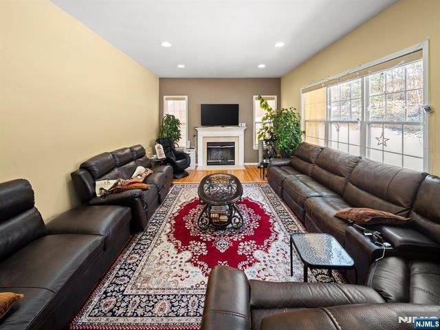 7 Patrick Avenue, Emerson, NJ 07630