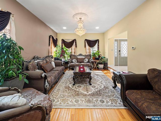 7 Patrick Avenue, Emerson, NJ 07630