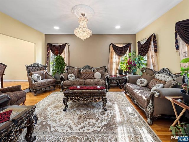 7 Patrick Avenue, Emerson, NJ 07630