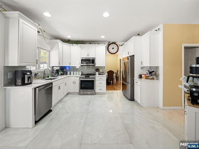 7 Patrick Avenue, Emerson, NJ 07630