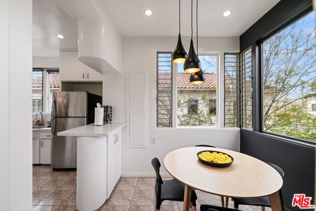 6255 W Olympic Boulevard, Los Angeles, CA 90048