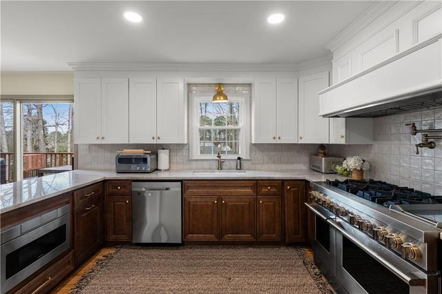 2958 Cravey Drive, Atlanta, GA 30345